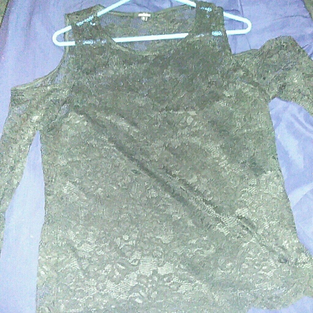 Lace black open shoulder shirt